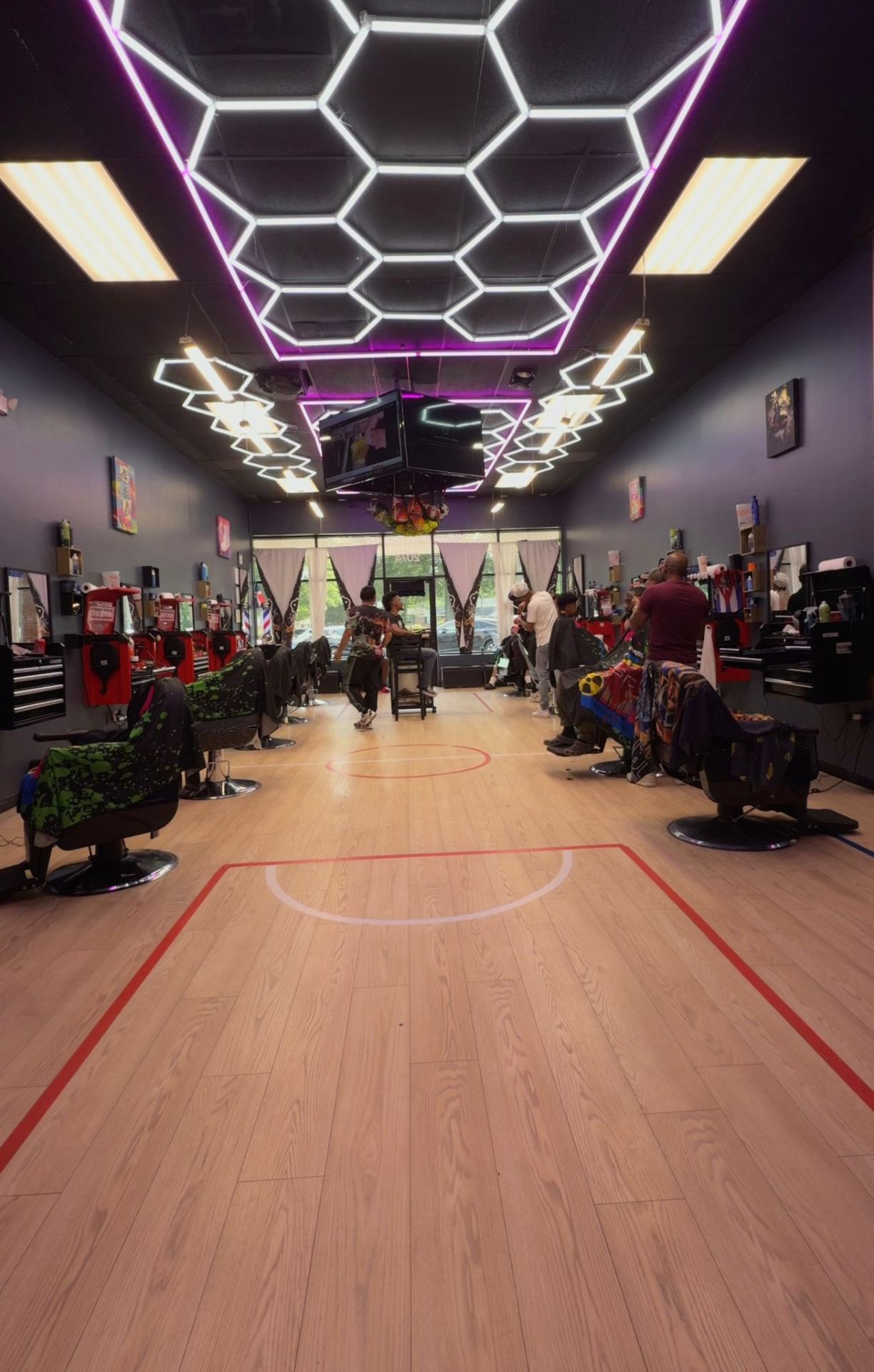 VVS Dominican Barbershop interior